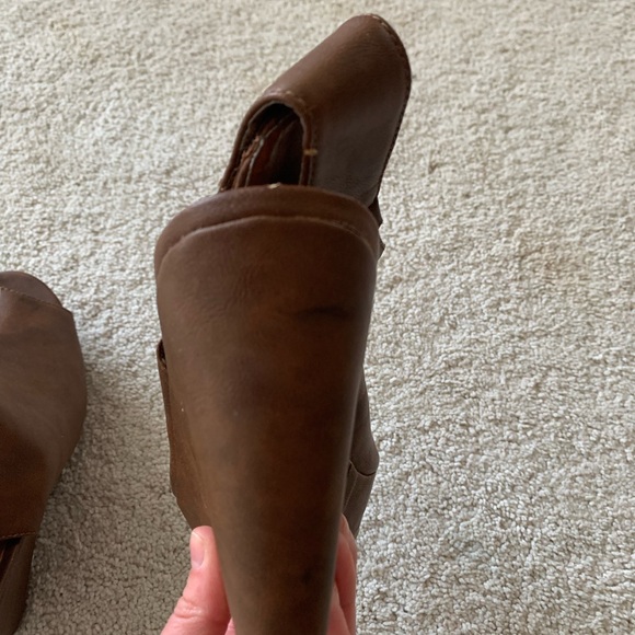 Candies Heels - Picture 7 of 12